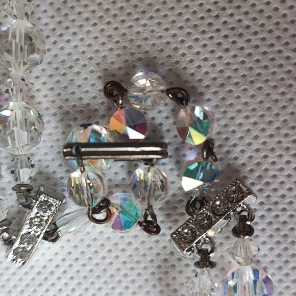 Heavily Faceted Vintage Round Aurora Borealis Clear Crystal Necklace 1950's - Picture 9 of 13